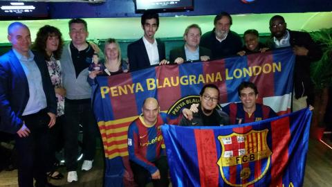 Penya Blaugrana London with Micro Xi Penya Blaugrana London with Micro Xi